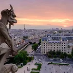 Champs-Elysees
